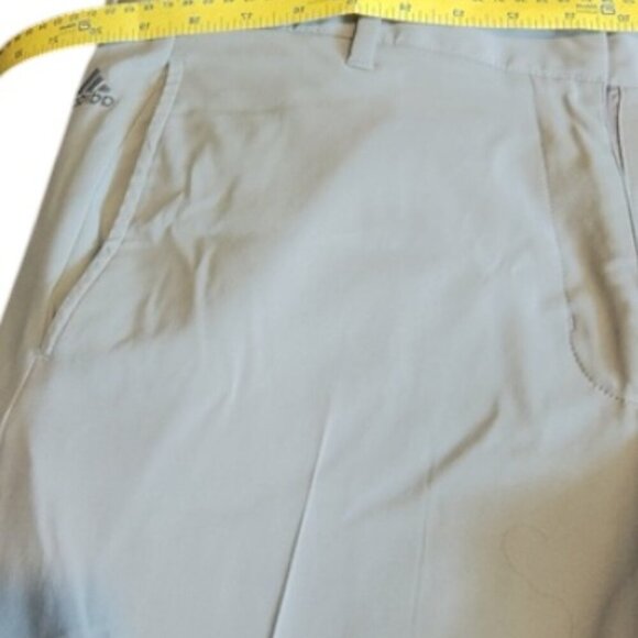 Sleek and stylish, Adidas active pants, tan, 38 x 32 - Picture 5 of 6